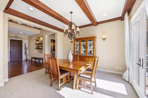 Dining - 5068 Shady Trail St, Simi Valley, CA 93063 photo 2 of 4