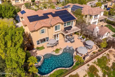View/Area - 5068 Shady Trail St, Simi Valley, CA 93063 photo 7 of 12