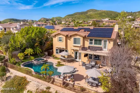 View/Area - 5068 Shady Trail St, Simi Valley, CA 93063 photo 8 of 12