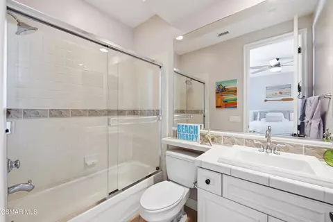 Bath - 5068 Shady Trail St, Simi Valley, CA 93063 photo 3 of 10