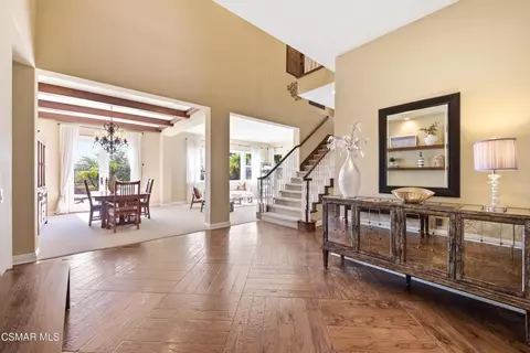 Entry Way - 5068 Shady Trail St, Simi Valley, CA 93063 photo 4 of 7