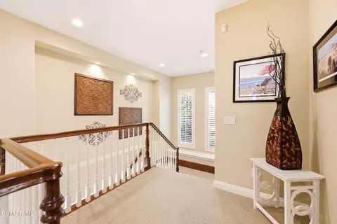 Entry Way - 5068 Shady Trail St, Simi Valley, CA 93063 photo 6 of 7