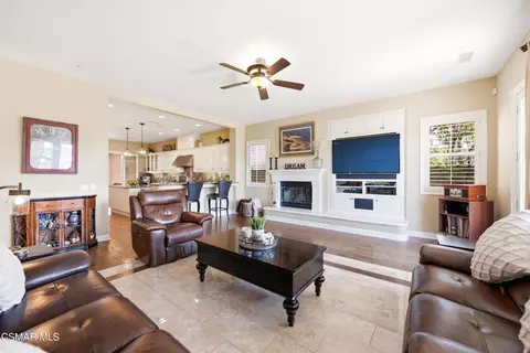Living - 5068 Shady Trail St, Simi Valley, CA 93063 photo 9 of 9