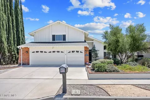 6580 E Pinion St, Oak Park, CA 91377