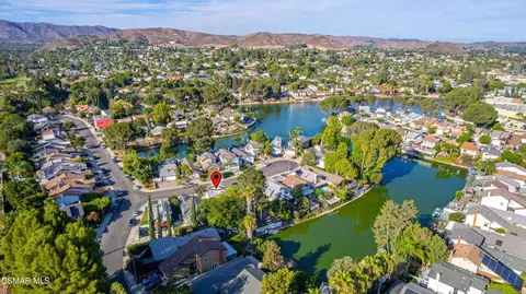 30730 Davey Jones Dr, Agoura Hills, CA 91301