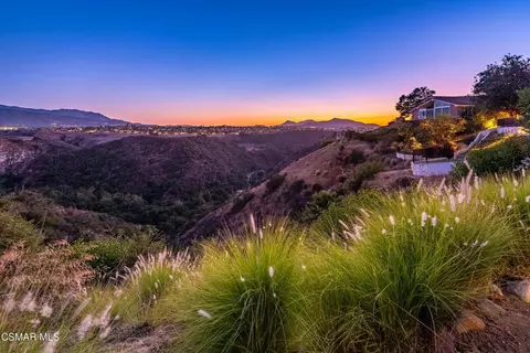 1845 Calle Petaluma, Thousand Oaks, CA 91360