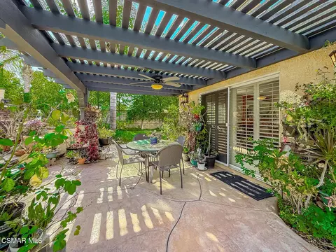 Exterior - 667 Azure Hills Dr, Simi Valley, CA 93065 photo 3 of 17