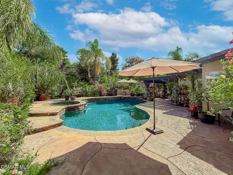 Exterior - 667 Azure Hills Dr, Simi Valley, CA 93065 photo 4 of 17