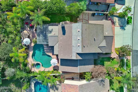 View/Area - 667 Azure Hills Dr, Simi Valley, CA 93065 photo 1 of 3