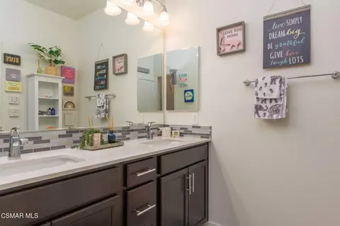 Bath - 114 Red Brick Dr #1, Simi Valley, CA 93065 photo 4 of 5