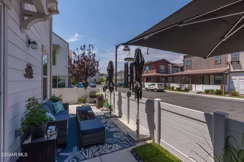 Exterior - 114 Red Brick Dr #1, Simi Valley, CA 93065 photo 5 of 10