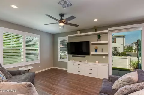Living - 114 Red Brick Dr #1, Simi Valley, CA 93065 photo 1 of 1