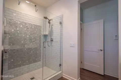 Bath - 114 Red Brick Dr #1, Simi Valley, CA 93065 photo 3 of 5