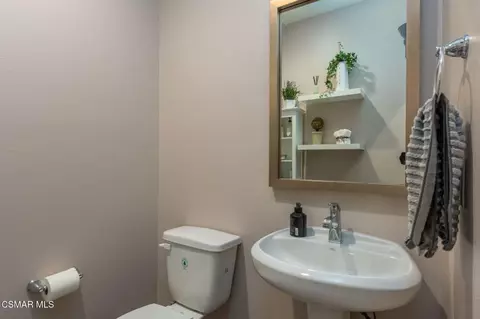Bath - 114 Red Brick Dr #1, Simi Valley, CA 93065 photo 1 of 5