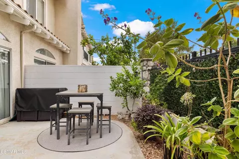 Exterior - 11523 Treeview Ct, Moorpark, CA 93021 photo 1 of 5