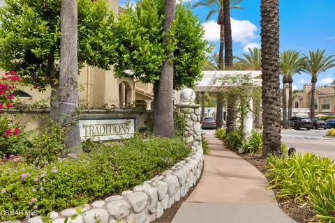 Exterior - 11523 Treeview Ct, Moorpark, CA 93021 photo 4 of 5