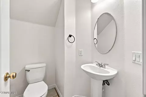 Bath - 2493 Aurora Ln, Simi Valley, CA 93063 photo 1 of 5