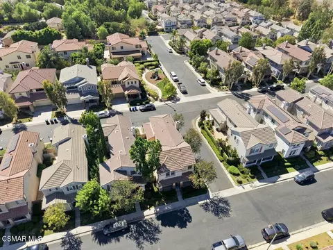 View/Area - 2493 Aurora Ln, Simi Valley, CA 93063 photo 3 of 5