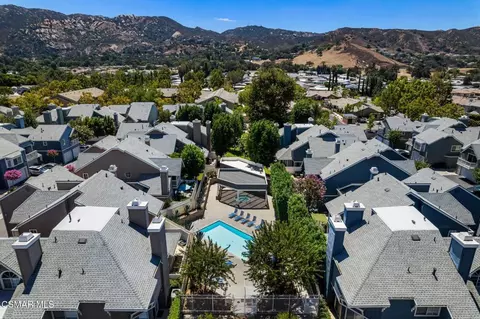 View/Area - 1806 Rory Ln #6, Simi Valley, CA 93063 photo 18 of 22