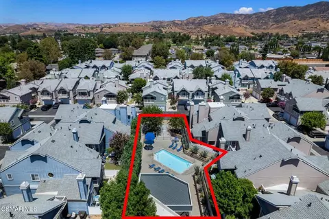 View/Area - 1806 Rory Ln #6, Simi Valley, CA 93063 photo 21 of 22