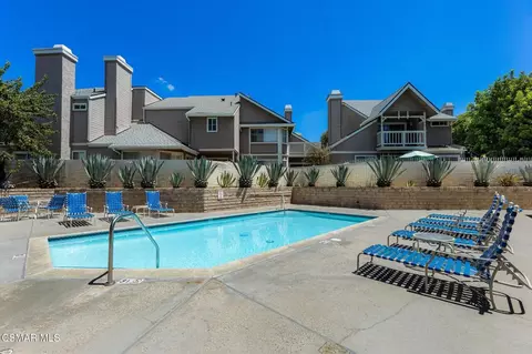 Exterior - 1806 Rory Ln #6, Simi Valley, CA 93063 photo 16 of 23