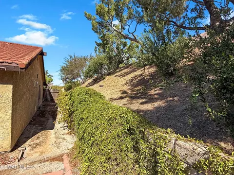 Exterior - 2167 Stoneman St, Simi Valley, CA 93065 photo 9 of 14