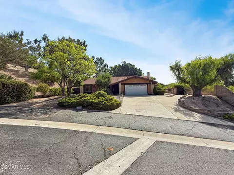 Exterior - 2167 Stoneman St, Simi Valley, CA 93065 photo 2 of 14