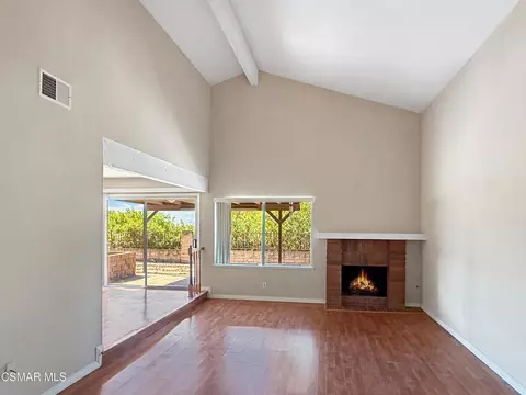 Living - 2167 Stoneman St, Simi Valley, CA 93065 photo 2 of 9