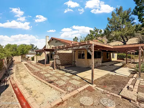 Exterior - 2167 Stoneman St, Simi Valley, CA 93065 photo 13 of 14