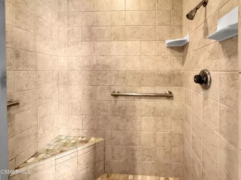 Bath - 2161 Stoneman St, Simi Valley, CA 93065 photo 5 of 6