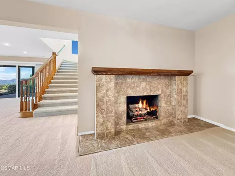 Living - 2161 Stoneman St, Simi Valley, CA 93065 photo 3 of 10