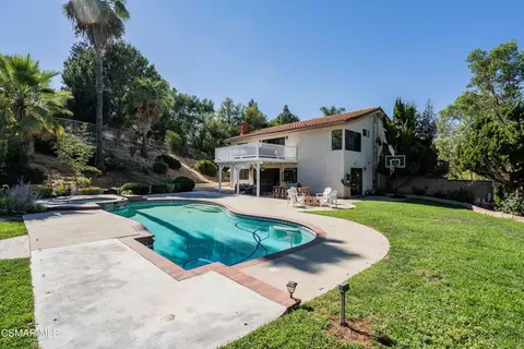 Exterior - 652 Stonebrook St, Simi Valley, CA 93065 photo 15 of 15