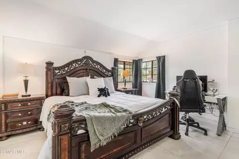 Bedroom - 652 Stonebrook St, Simi Valley, CA 93065 photo 3 of 5
