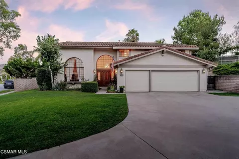 Exterior - 652 Stonebrook St, Simi Valley, CA 93065 photo 2 of 15