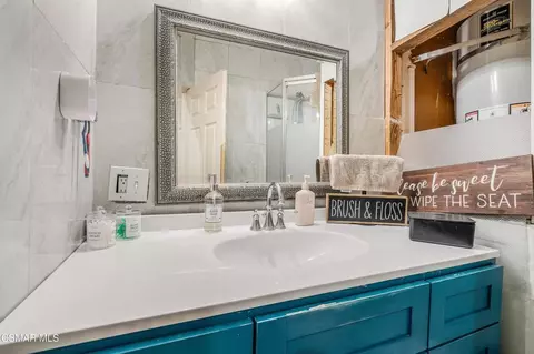 Bath - 652 Stonebrook St, Simi Valley, CA 93065 photo 6 of 6