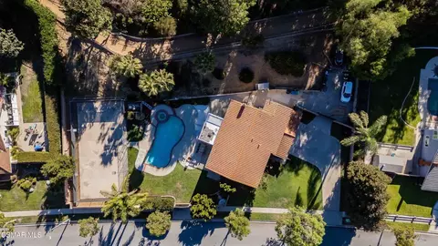 View/Area - 652 Stonebrook St, Simi Valley, CA 93065 photo 5 of 6