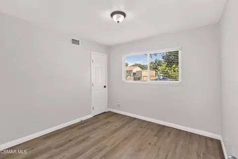 Bedroom - 2233 Caldwell Ave, Simi Valley, CA 93065 photo 2 of 4