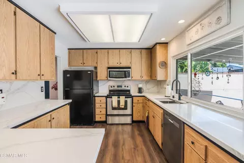 Kitchen - 3062 Barnes St, Simi Valley, CA 93065 photo 1 of 3