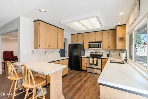 Kitchen - 3062 Barnes St, Simi Valley, CA 93065 photo 2 of 3