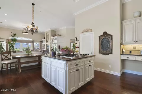Kitchen - 11020 E Las Posas Rd, Camarillo, CA 93012 photo 5 of 9