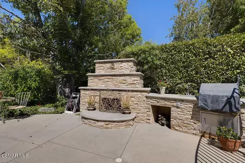 Exterior - 11020 E Las Posas Rd, Camarillo, CA 93012 photo 6 of 33