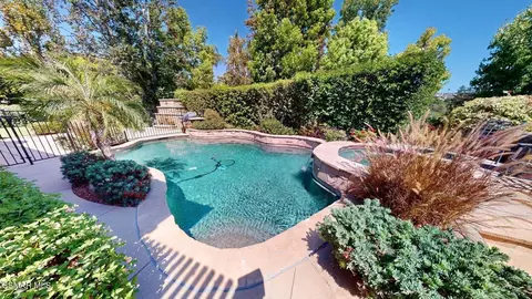 Exterior - 11020 E Las Posas Rd, Camarillo, CA 93012 photo 9 of 33