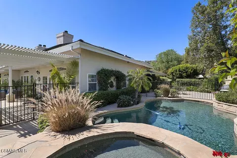 Exterior - 11020 E Las Posas Rd, Camarillo, CA 93012 photo 8 of 33