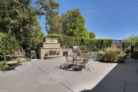 Exterior - 11020 E Las Posas Rd, Camarillo, CA 93012 photo 5 of 33