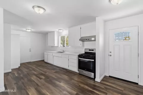 Entry Way - 1447 Alexander St, Simi Valley, CA 93065 photo 1 of 3
