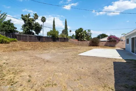 Exterior - 1447 Alexander St, Simi Valley, CA 93065 photo 4 of 8
