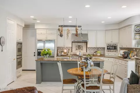 Kitchen - 4567 Bristlecone Cir, Moorpark, CA 93021 photo 5 of 5