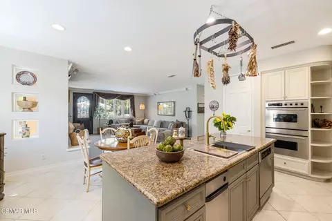 Kitchen - 4567 Bristlecone Cir, Moorpark, CA 93021 photo 2 of 5
