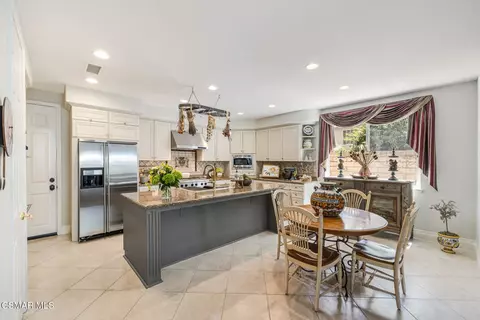 Kitchen - 4567 Bristlecone Cir, Moorpark, CA 93021 photo 1 of 5