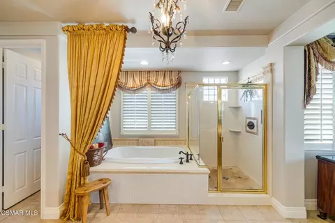 Bath - 4567 Bristlecone Cir, Moorpark, CA 93021 photo 3 of 6